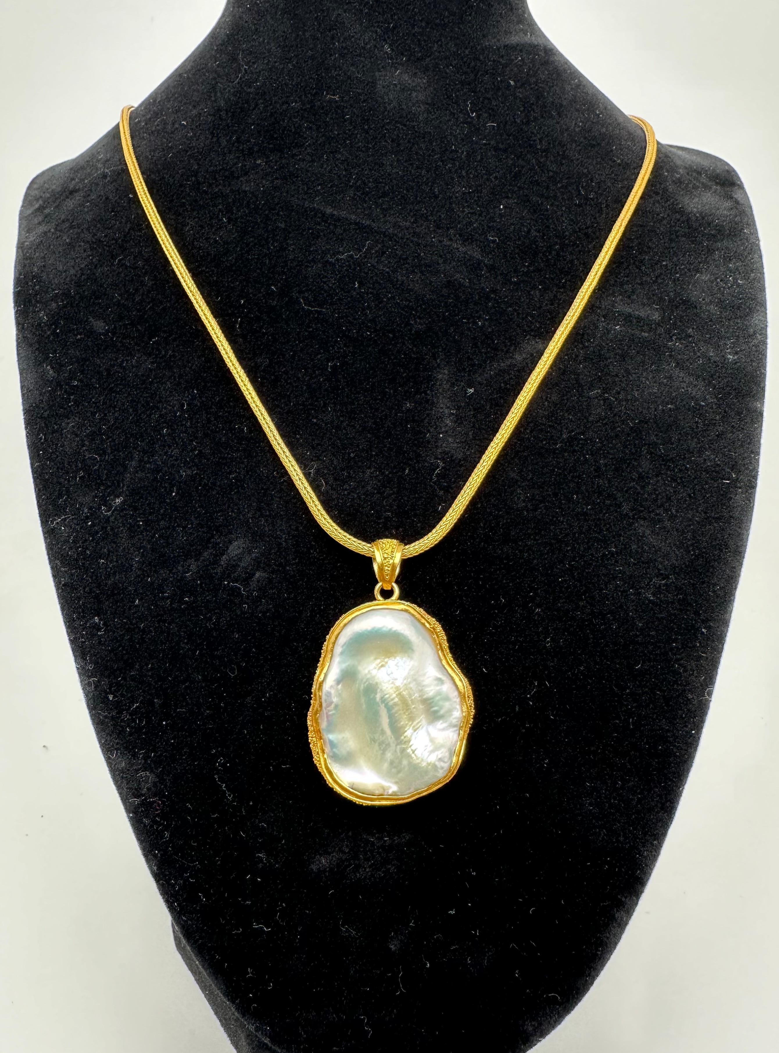 Steve Battelle Large Pearl 22K Gold Granulated Pendant  In New Condition For Sale In Soquel, CA