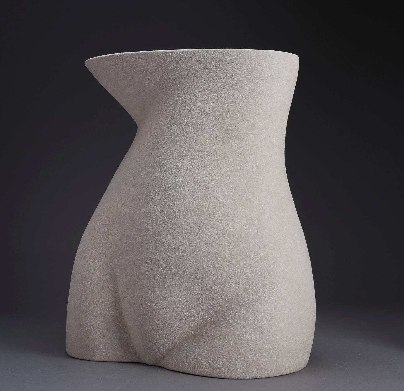 Steve Cartwright, Decolette

Handmade Sculptural Ceramic, Stoneware Clay, fired to 1250c

42 x 36 cm (16.5 x 13.6 in)

Edition of 5 per year