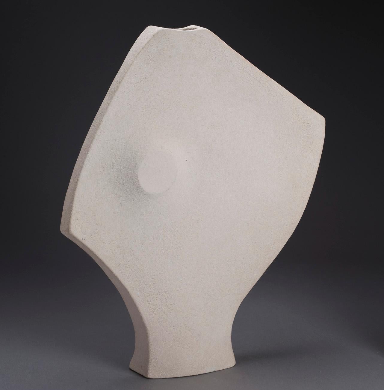 Steve Cartwright, Head Profile

Handmade Sculptural Ceramic, Stoneware Clay, fired to 1250c

40 x 45 cm (15.7 x 17.7 in)

Maximum edition of 5 per year