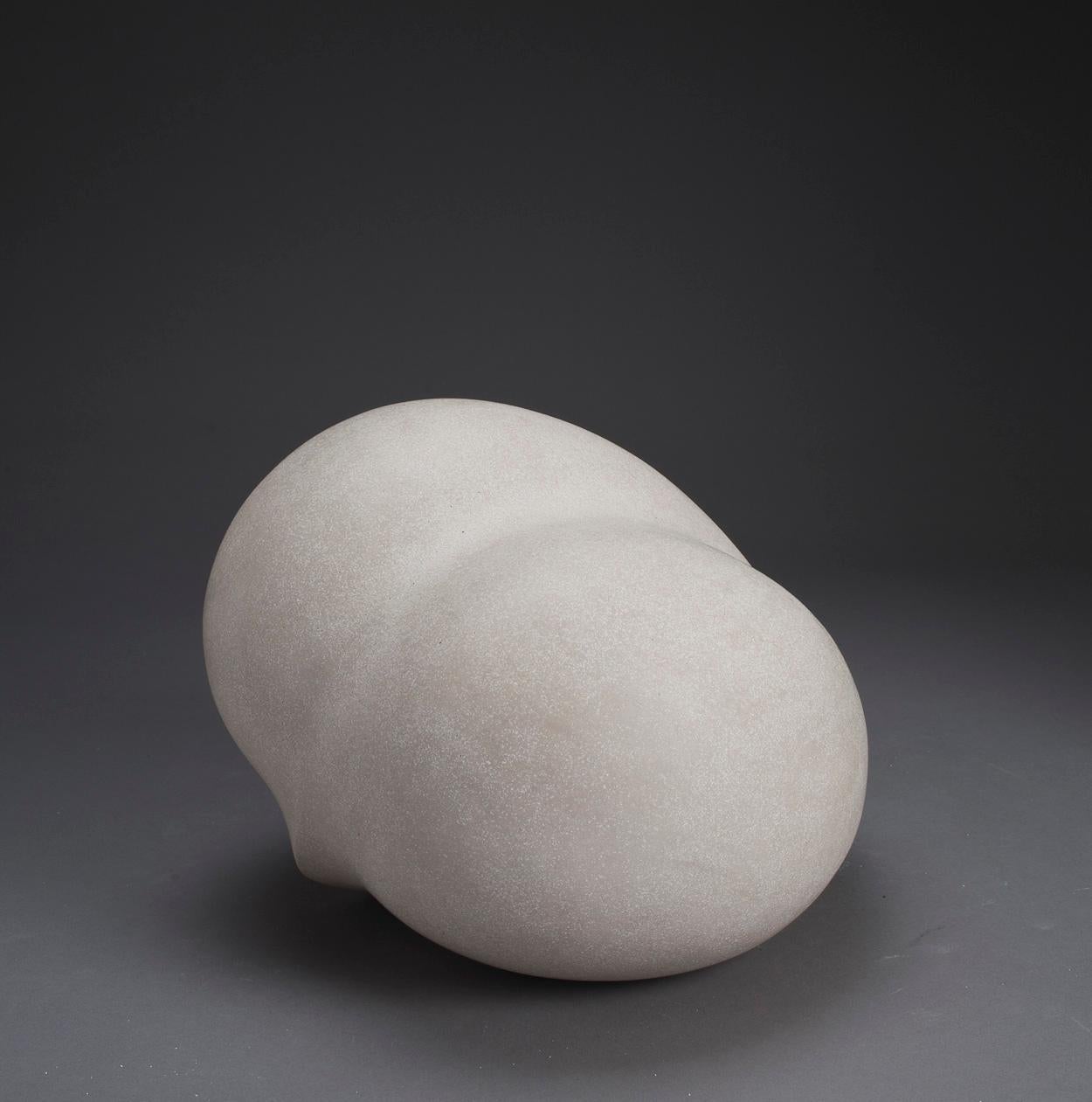 Steve Cartwright, KT

Handmade Sculptural Ceramic, Stoneware Clay, fired to 1250c

19 x 24 cm (7.4 x 9.4 in)

Edition of 5 per year