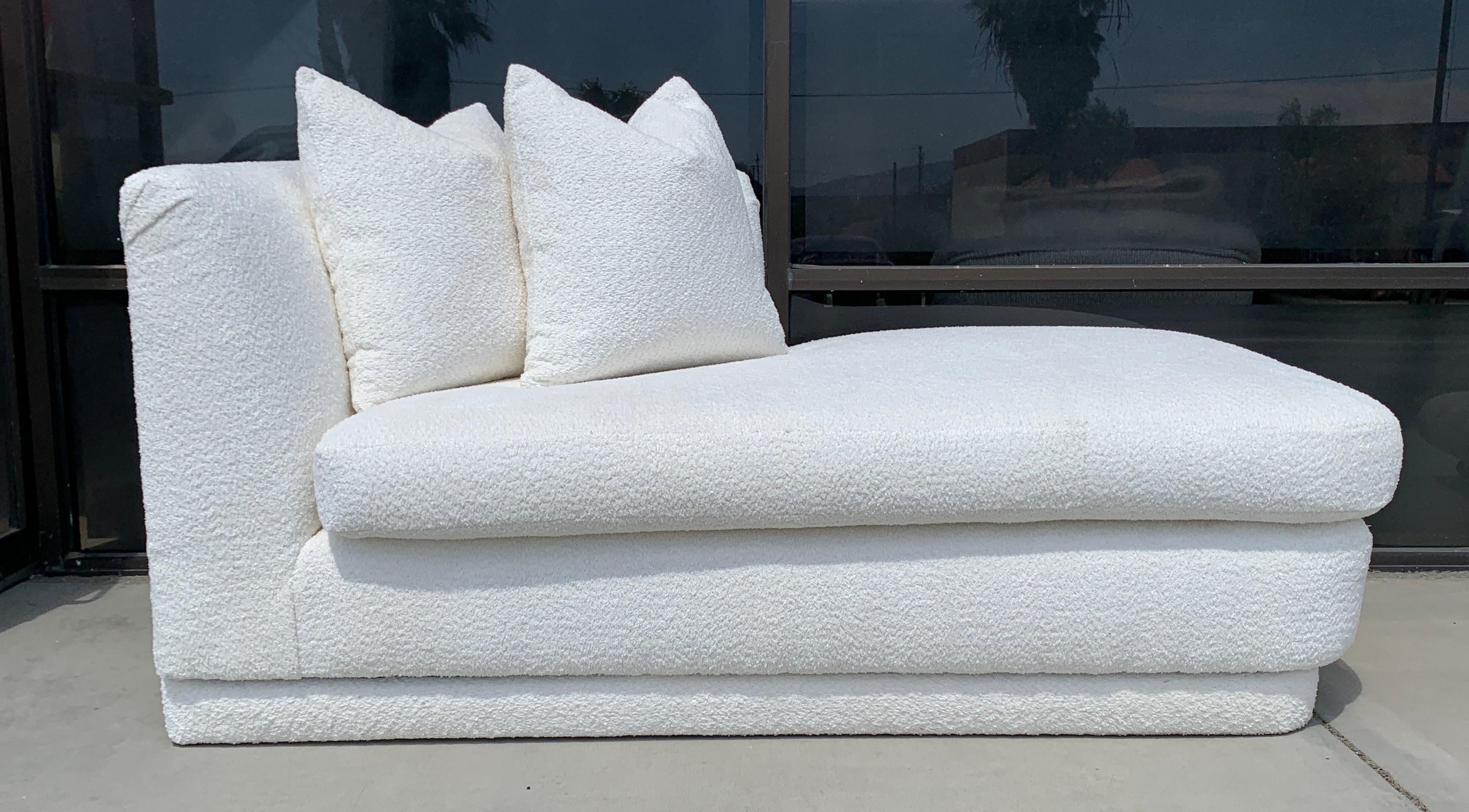 This beautiful chaise lounge came from a designer, perfect Vintage Home in Tamarisk Country Club in Rancho Mirage, California, that was designed by the late Steve Chase. Although the original chase was in good condition, we wanted to modernize it