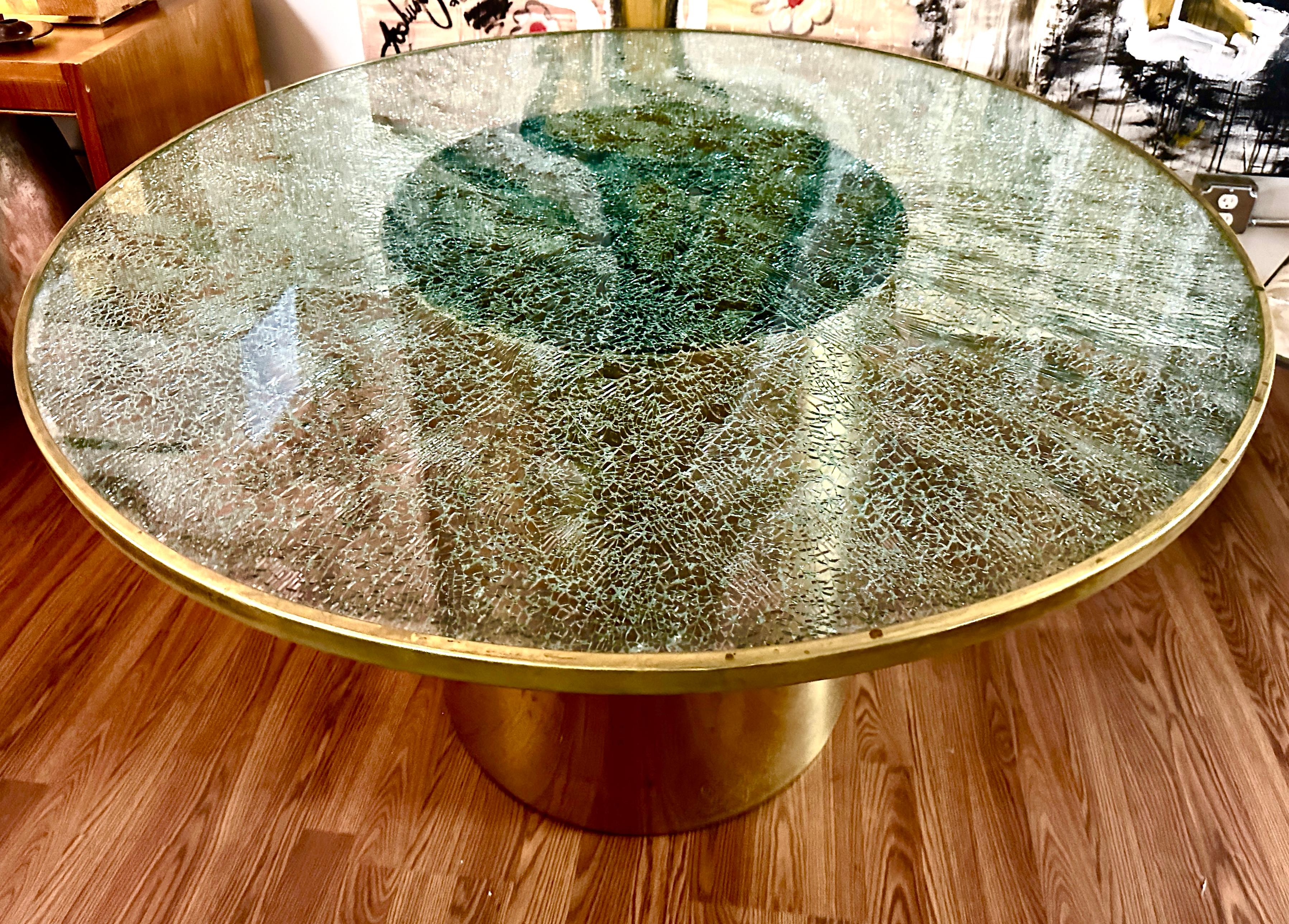 Américain Table de salle à manger Steve Chase Design en verre craquelé et laiton en vente