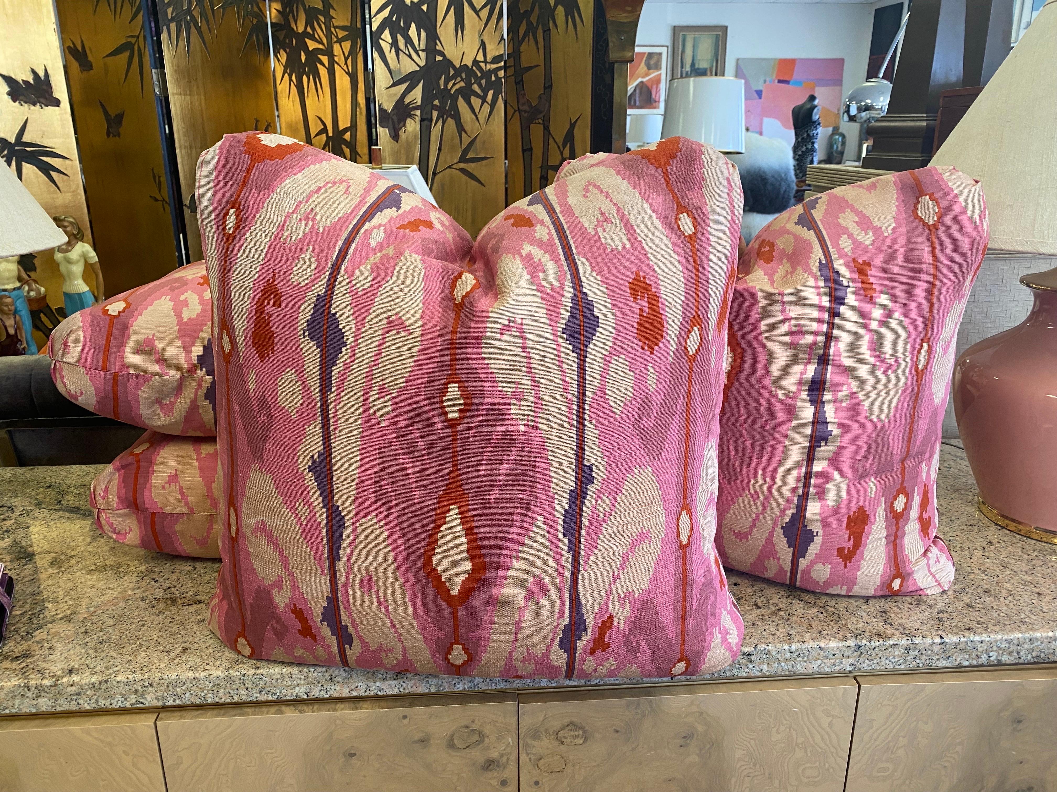 Set of 4 throw pillows designed by the late Steve Chase. He picked a beautiful bright, modern Ikat print for a living room in Palm Springs, CA. I believe they are a silk linen blend. No fabric tag. There are a total of 10 available. Separate