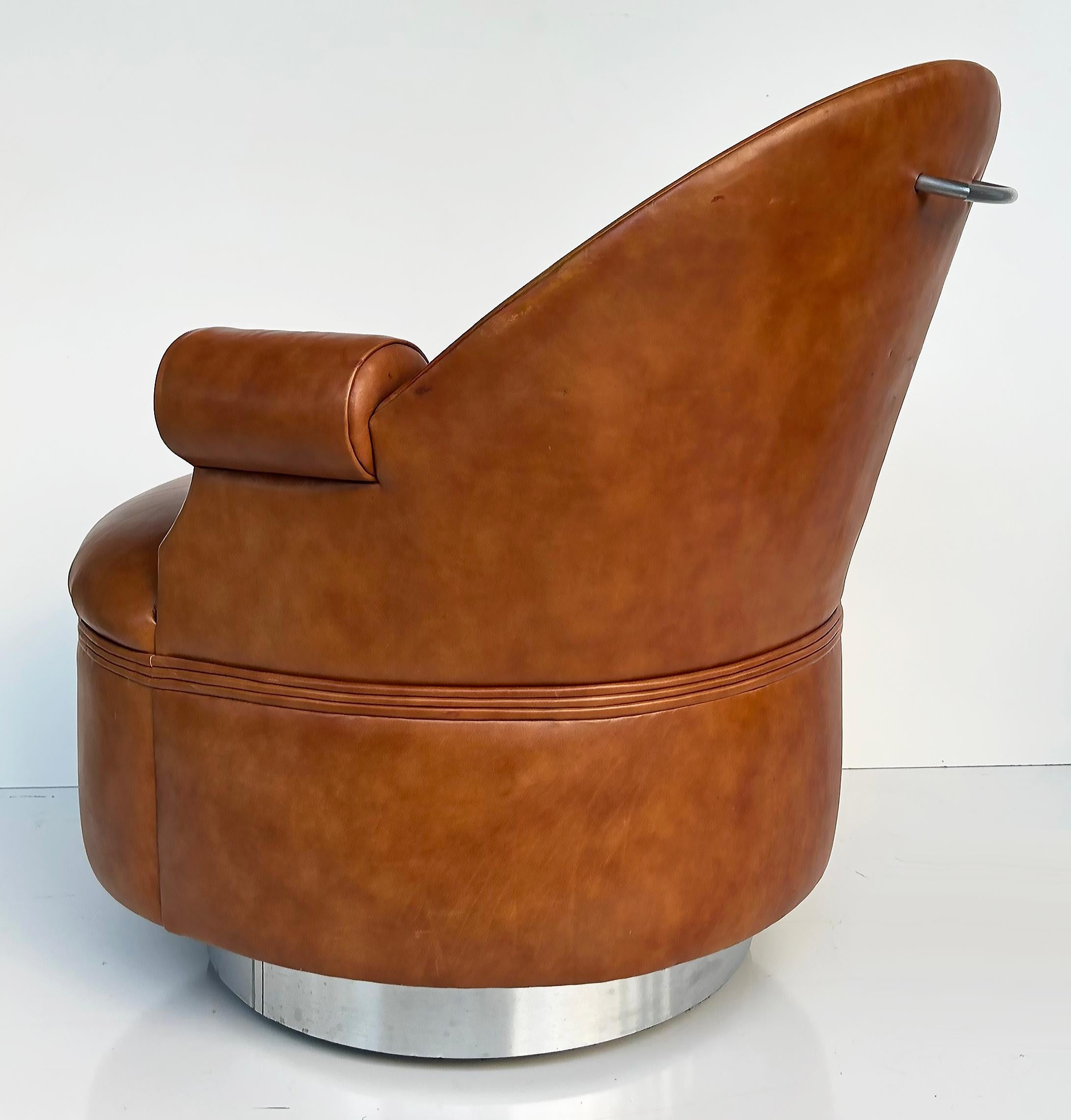  Paire de fauteuils pivotants en cuir chromé sur roulettes Steve Chase Martin Brattrud en vente 1