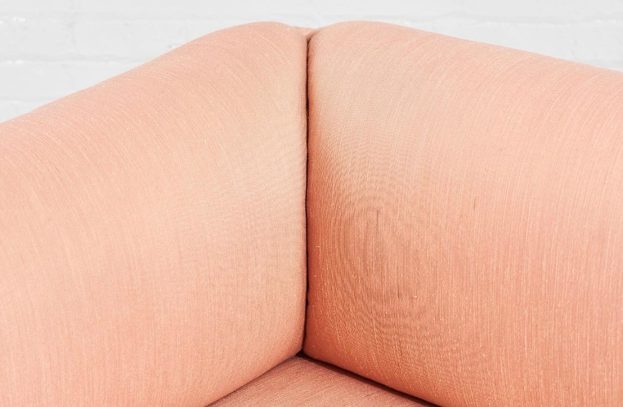 Steve Chase Postmodern Pink Silk Sofa, 1980 3