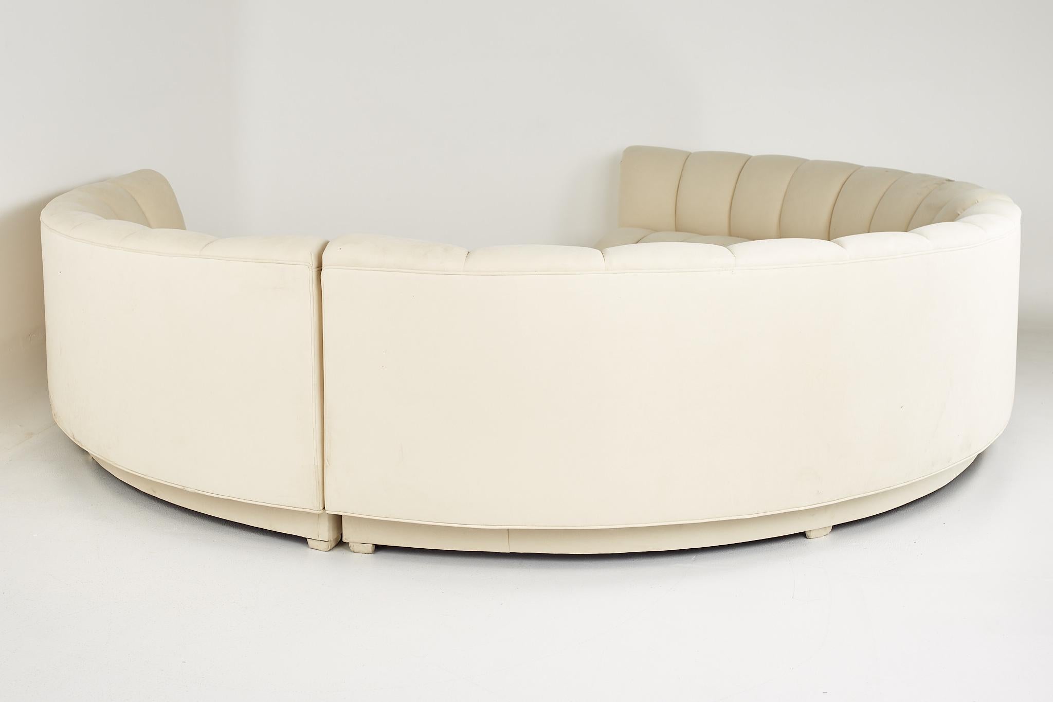 Steve Chase Style Mid Century Channeled Suede Semi-Circle Three Piece Sofa (Moderne der Mitte des Jahrhunderts) im Angebot
