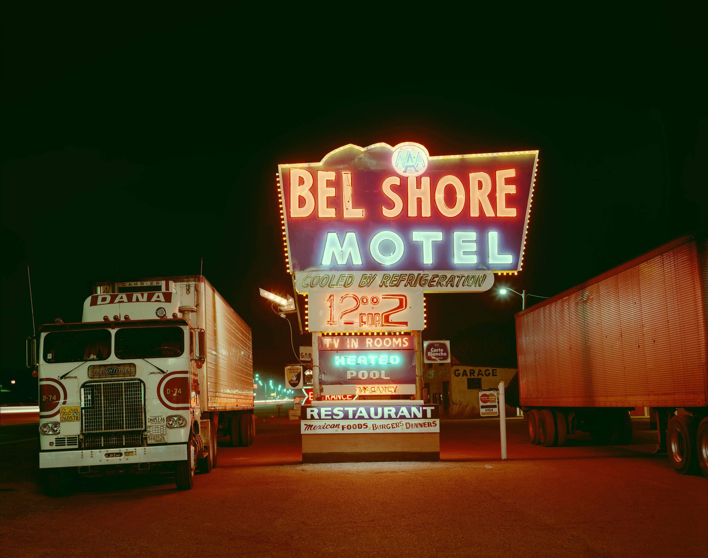 Panneau de motard Bel Shore, Highway 80, Deming, Nouveau-Mexique ; décembre 1980