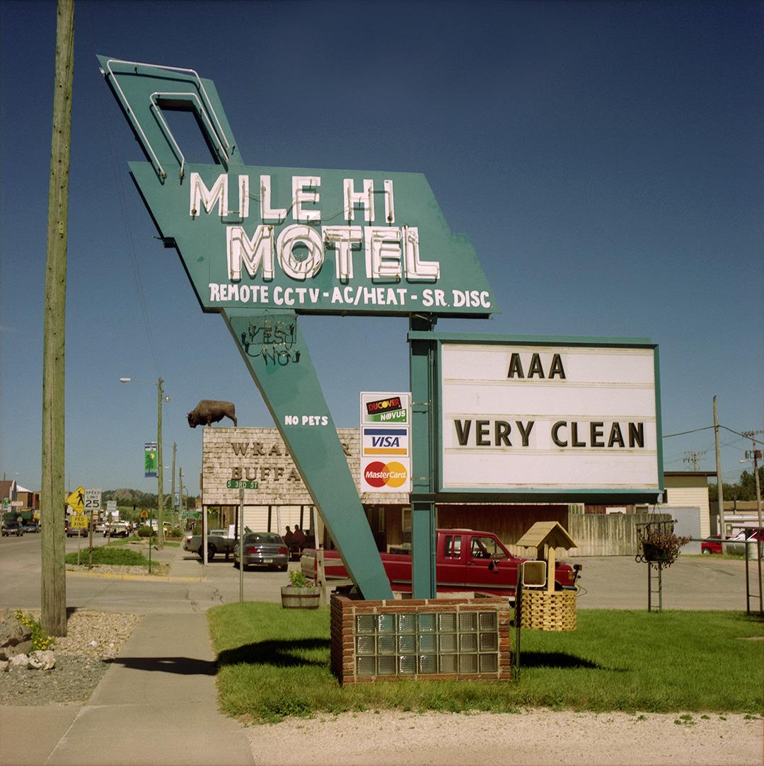 Steve Fitch Color Photograph - Custer, South Dakota, July 4, 1999 