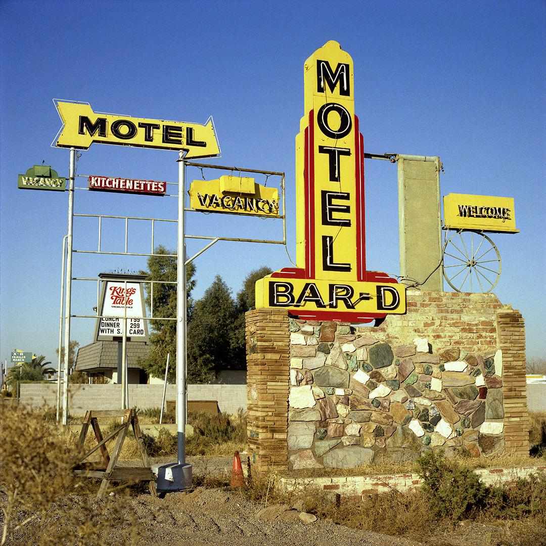 Steve Fitch Color Photograph – Mesa Mesa, Arizona, Dezember, 1980 #5