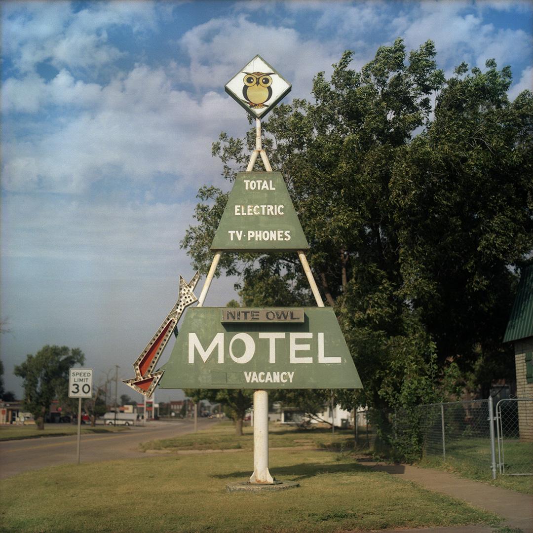 Steve Fitch Color Photograph -  Thomas, Oklahoma; September 23, 2015 