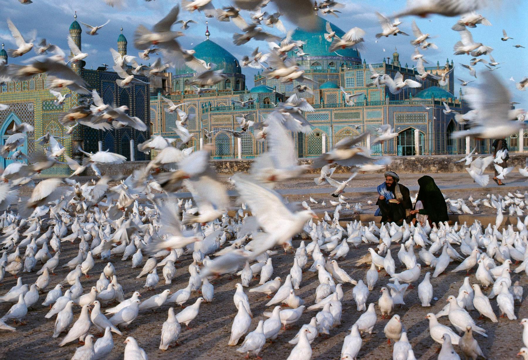 Steve McCurry Color Photograph - Blue Mosque, Mazar-i-Sharif, Afghanistan