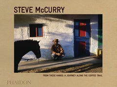 "Libro "Steve McCurry da queste mani - Un viaggio lungo il sentiero del caffè