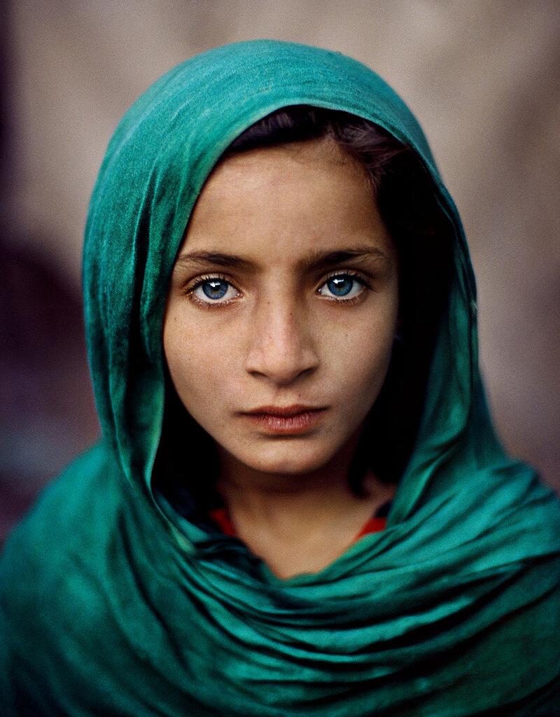 Steve McCurry Afghan Girl With Hands On Face By Steve McCurry 1984 Steve McCurry Afghan Girl With Hands On Face By Steve McCurry 1984