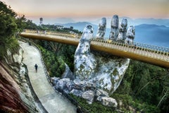 Le pont doré de Da Nang, Vietnam