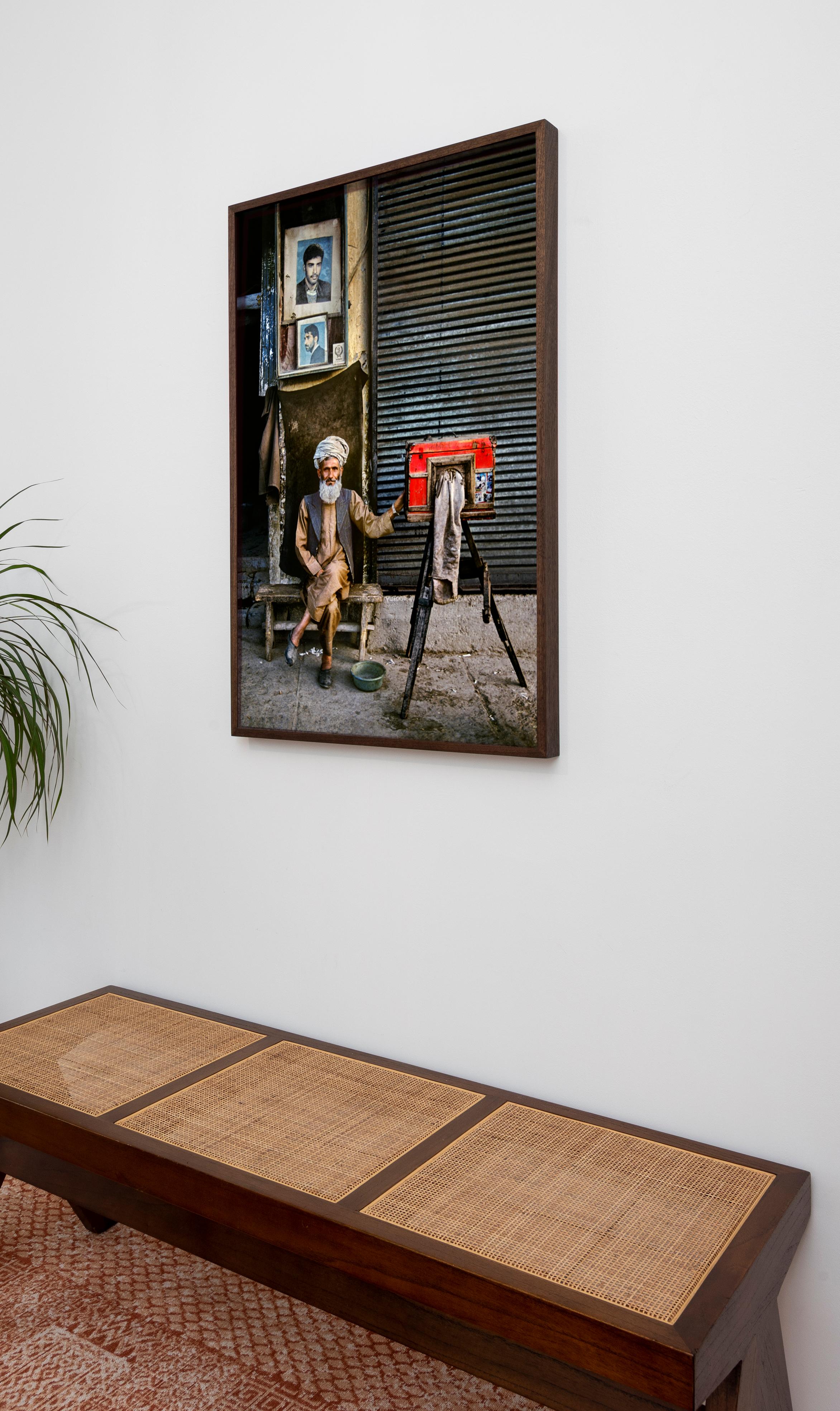 Photographe portraitiste d'Afghanistan, Steve McCurry (photographie couleur) en vente 1