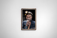 Rauchender Kohlebergmann, Pol-E-Khomri, Afghanistan, 2002 - Steve McCurry