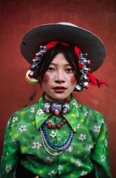 Femme lors d'un festival de chevaux, Tagong, Tibet