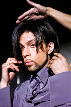 Steve Parke - Cappotto viola di Prince, fotografia 1999, stampa successiva
