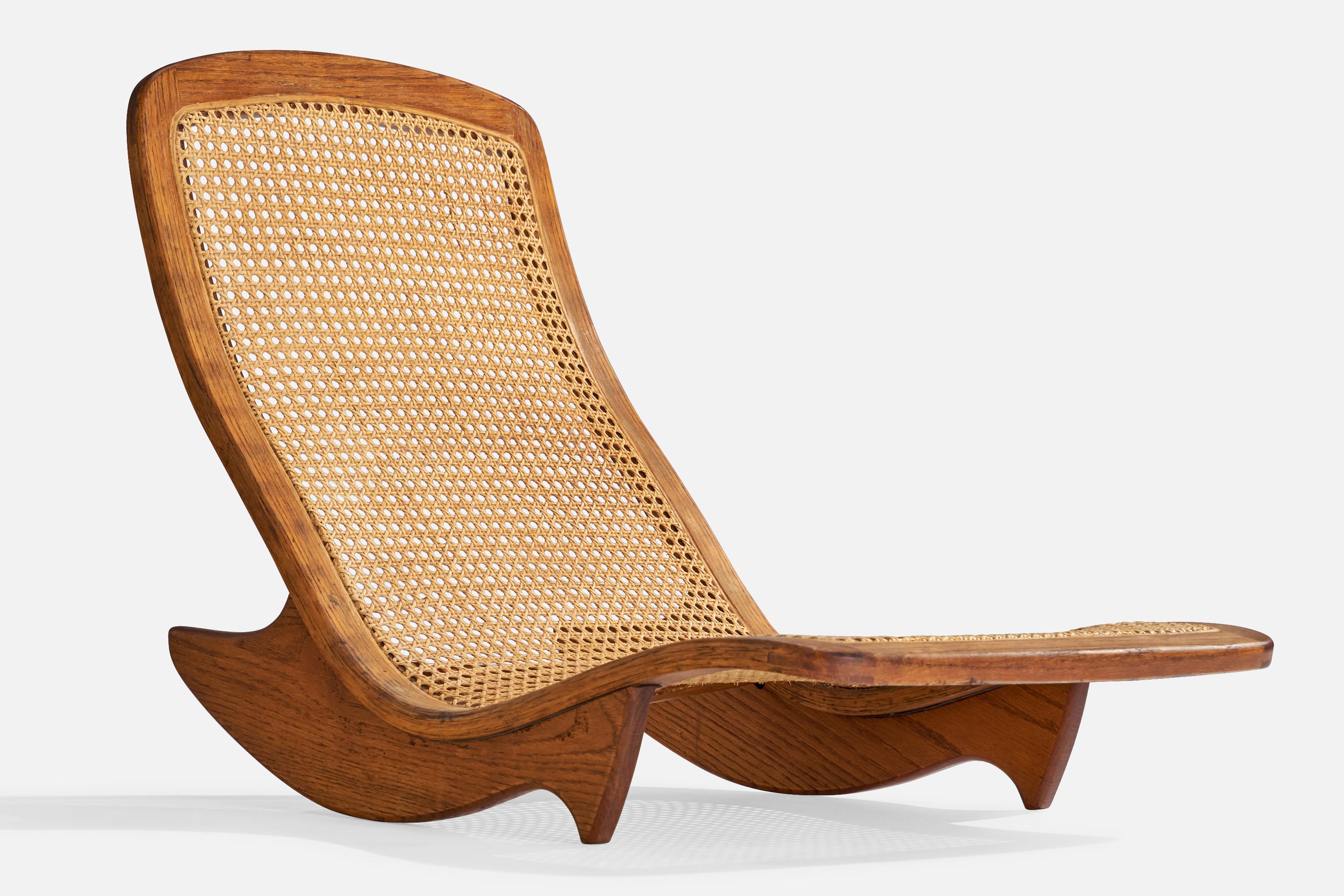 Chaise longue à bascule Steve Rieman, teck et rotin, États-Unis, 1976 en vente 1