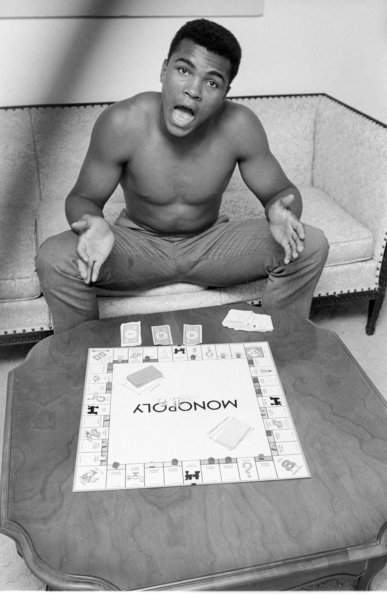Steve Schapiro Black and White Photograph - Muhammad Ali, Monopoly, Louisiville, KY