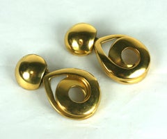 Steve Vaubel Matte Gold Swirl Pendant Drop Earrings