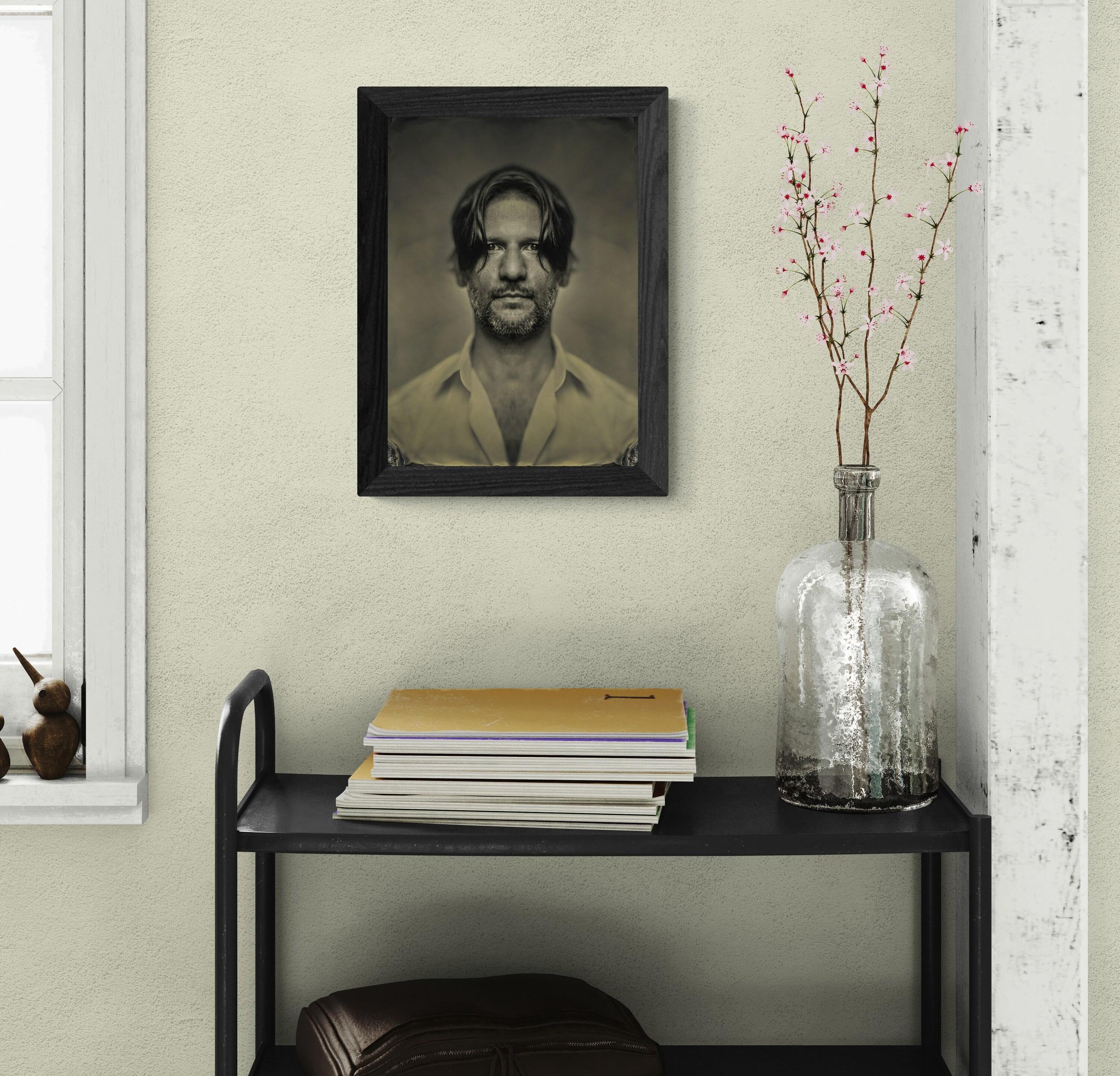 Logan (Portrait, Doux, Sépia) - Moderne Photograph par Steve Wilson
