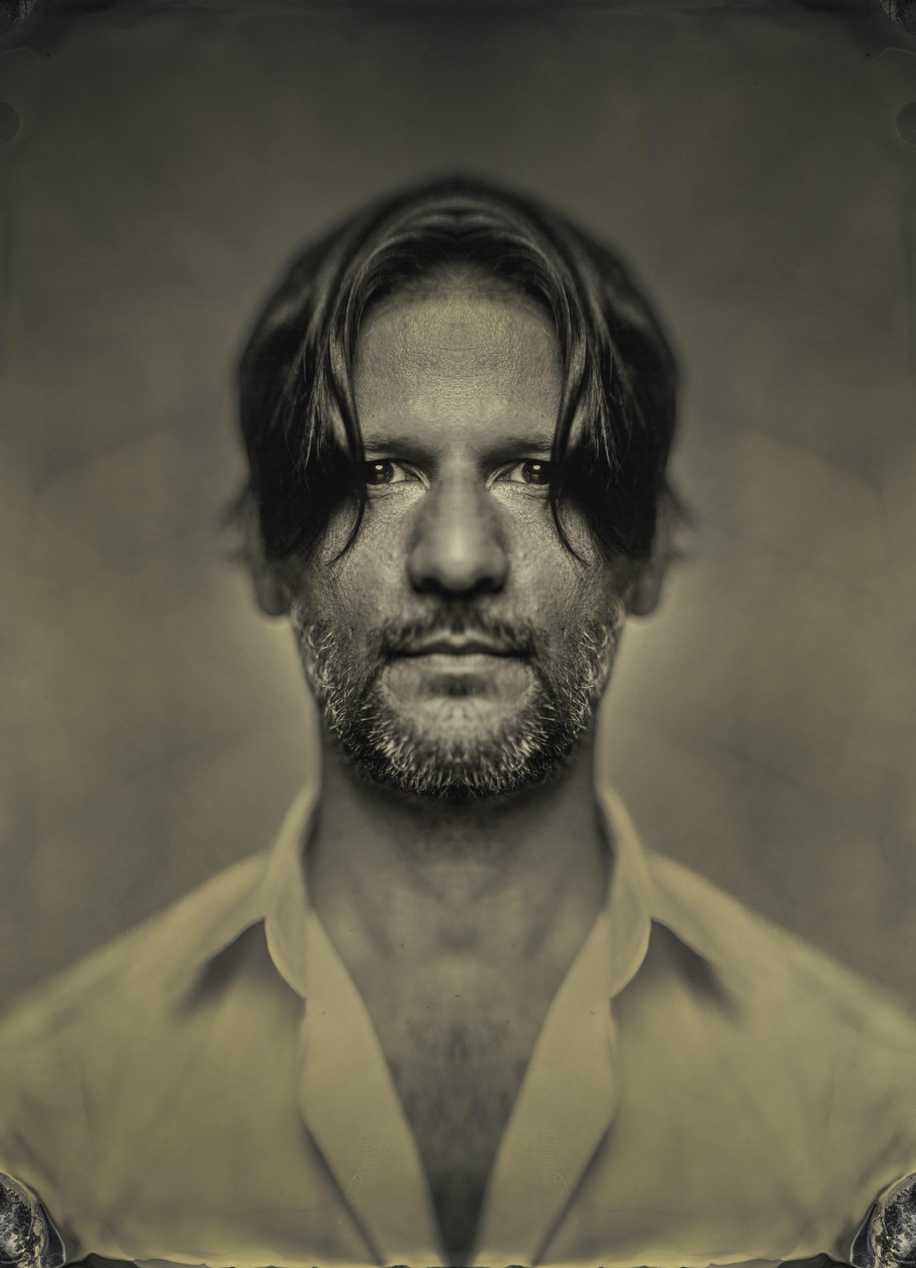 Logan (Portrait, Doux, Sépia) - Photograph de Steve Wilson