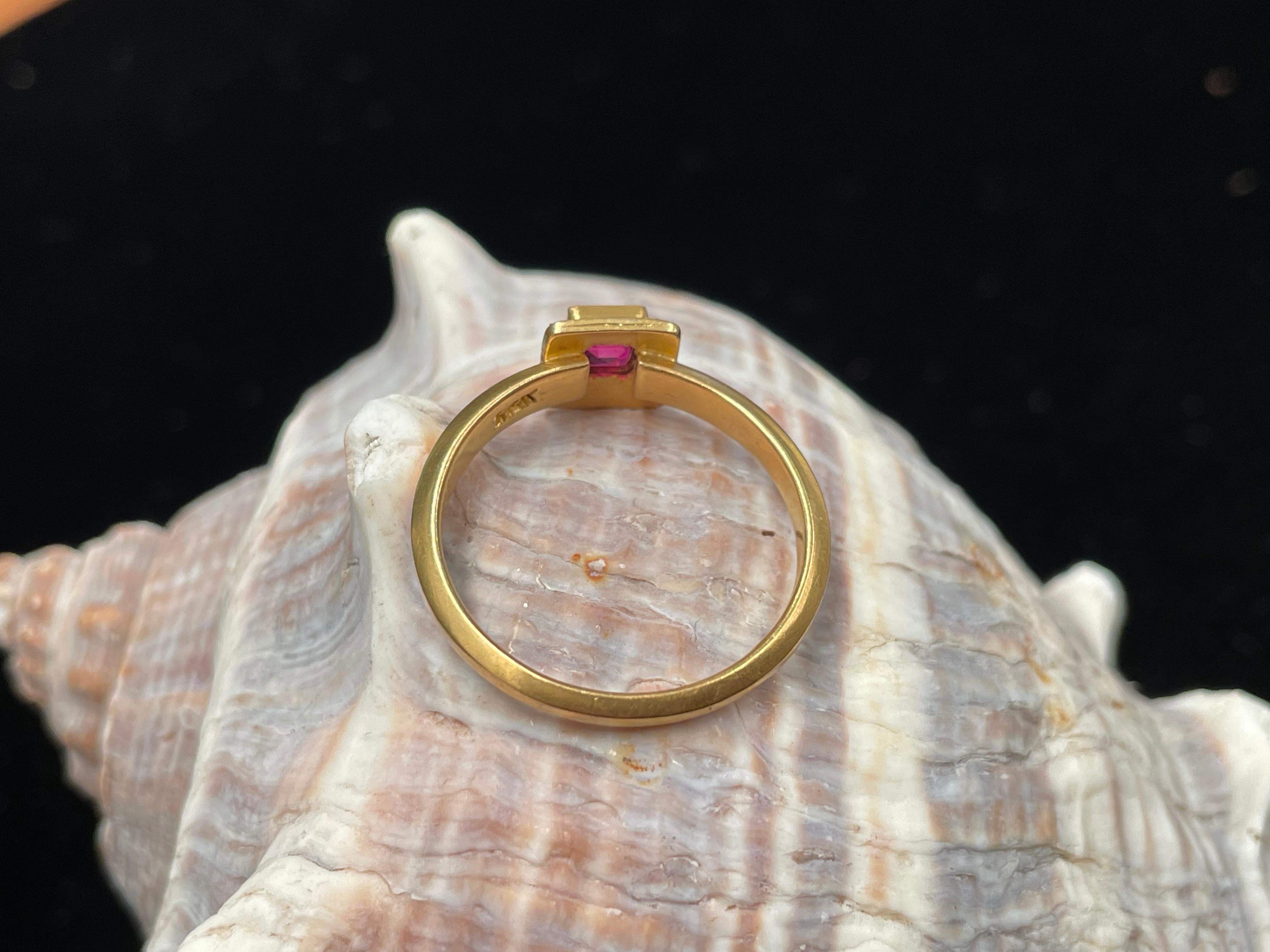 For Sale:  Steven Battelle 0.3 Carat Ruby 22K Gold Ring 6