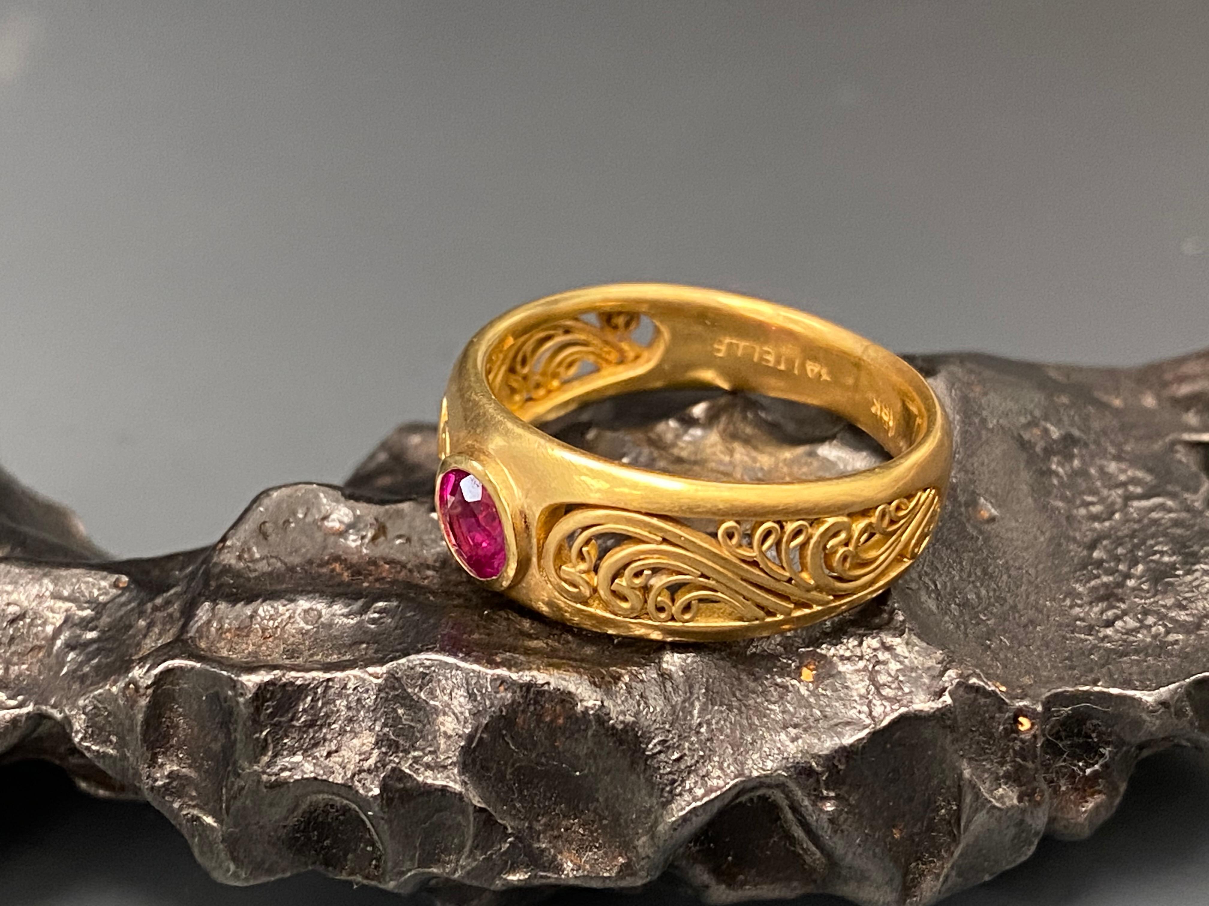 Steven Battelle 0.6 Carat Ruby 18K Wirework Ring Gold In New Condition For Sale In Soquel, CA