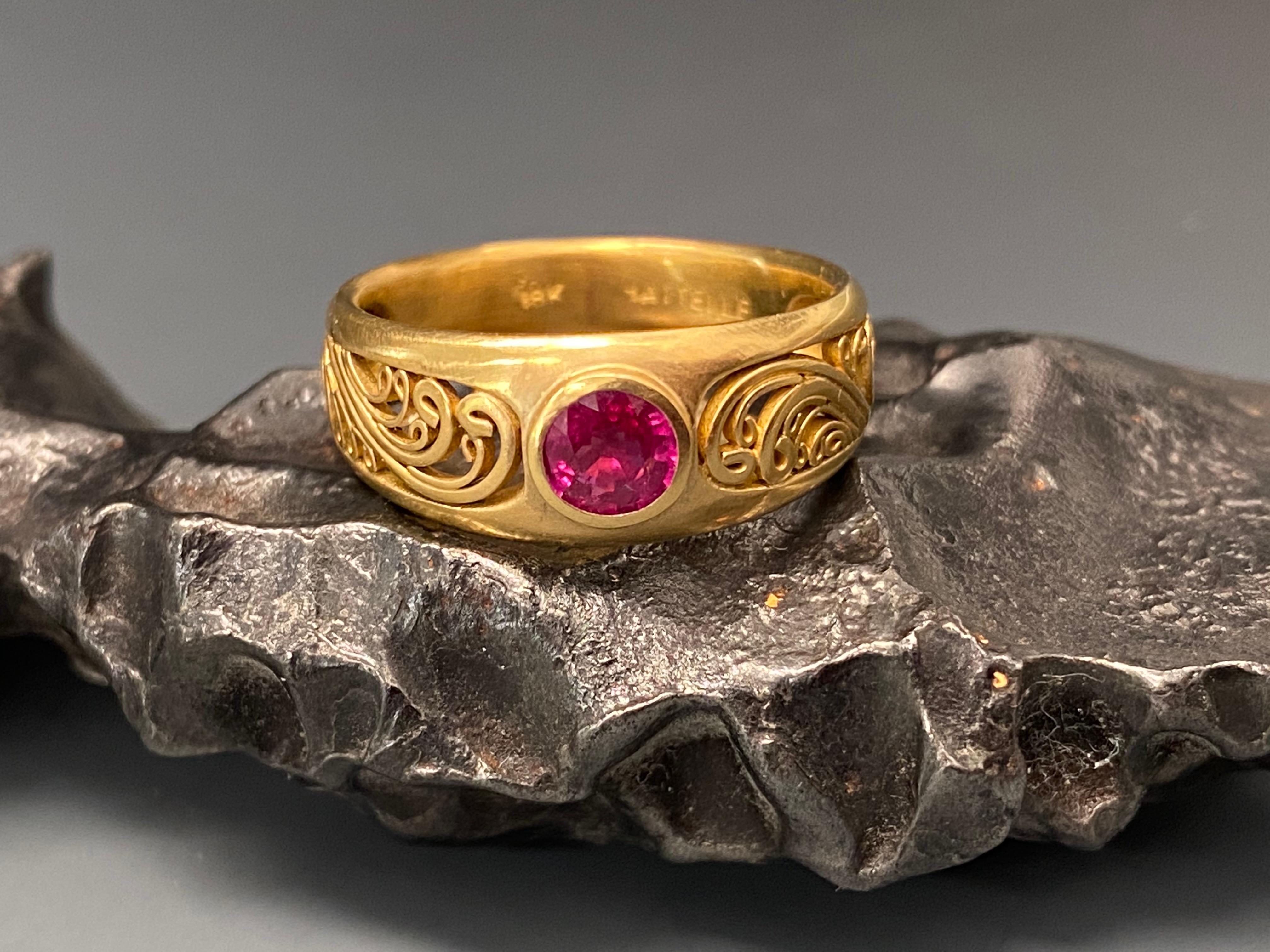 Women's or Men's Steven Battelle 0.6 Carat Ruby 18K Wirework Ring Gold For Sale