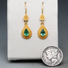Steven Battelle 0.75 Carats Emerald 22K Gold Wire Earrings