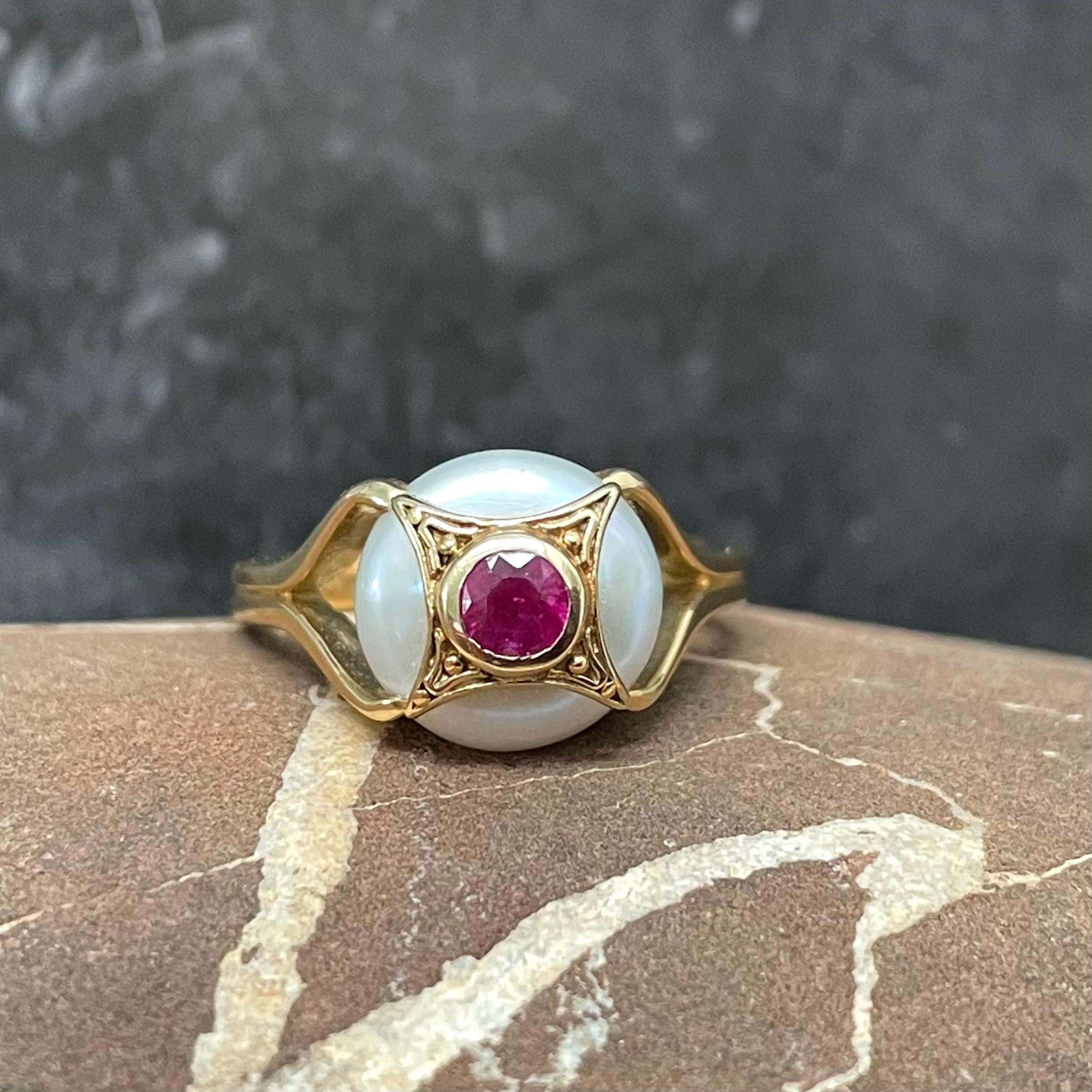 Steven Battelle 0.8 Carat Ruby Pearl 18K Gold Ring For Sale 3