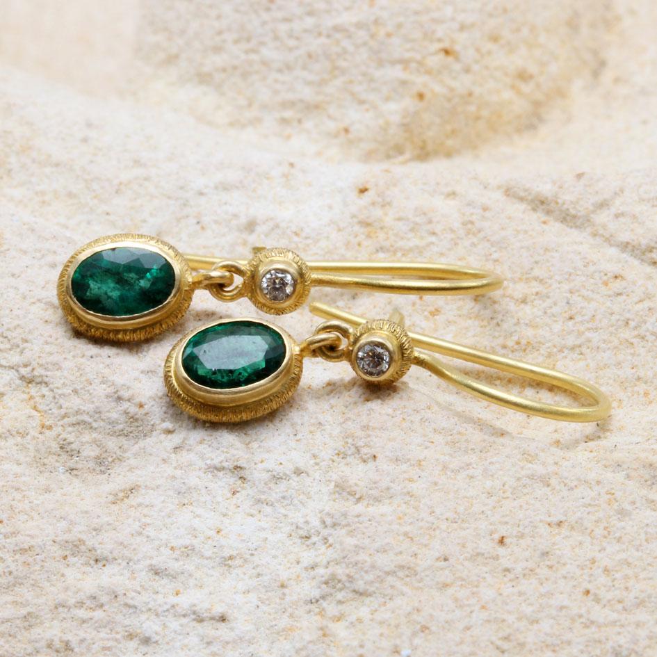 Rose Cut Steven Battelle 0.9 Carats Emerald Diamond 18K Gold Wire Earrings For Sale