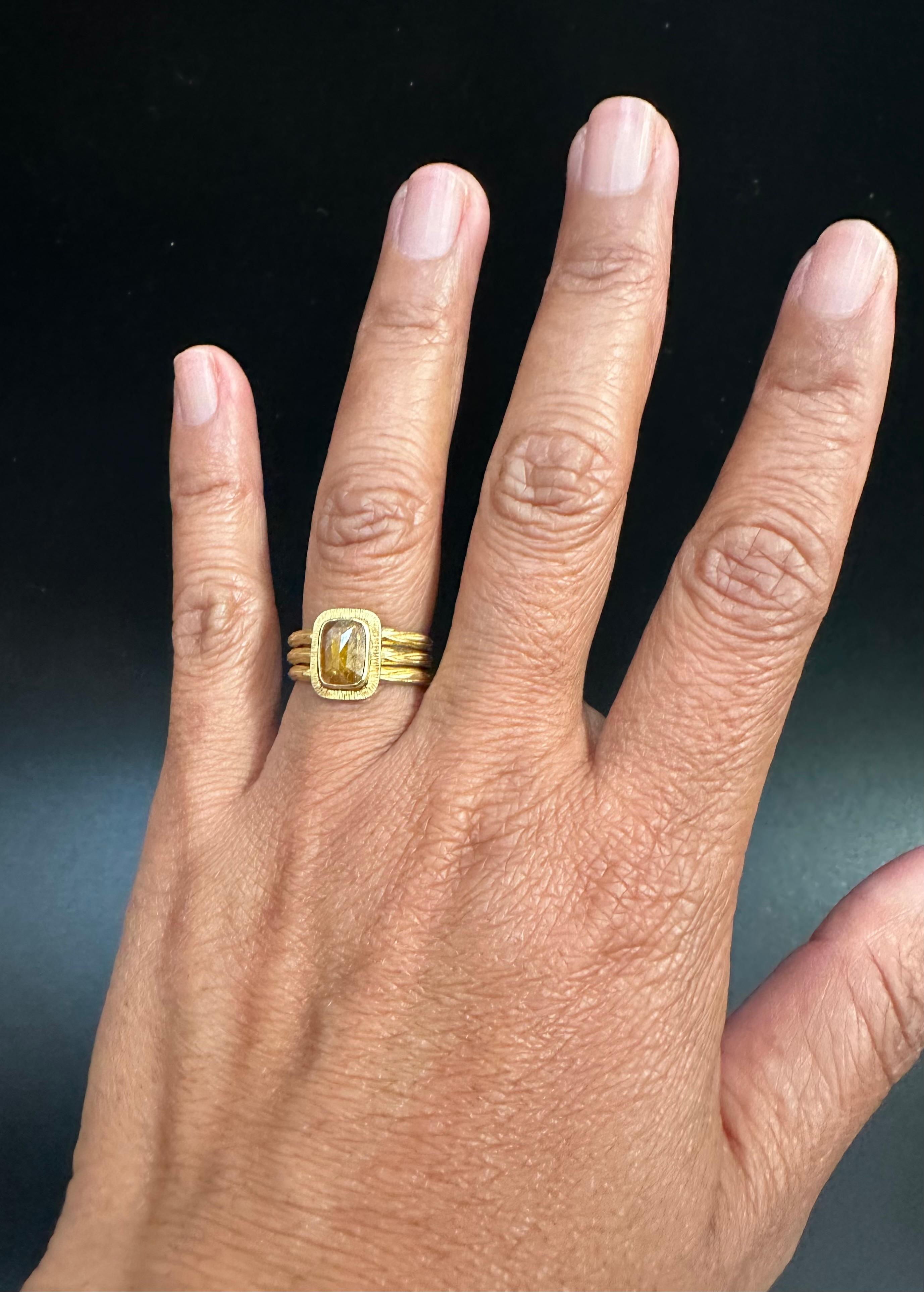 Steven Battelle 1.0 Carats Yellow Diamond 18K Gold Ring For Sale 4