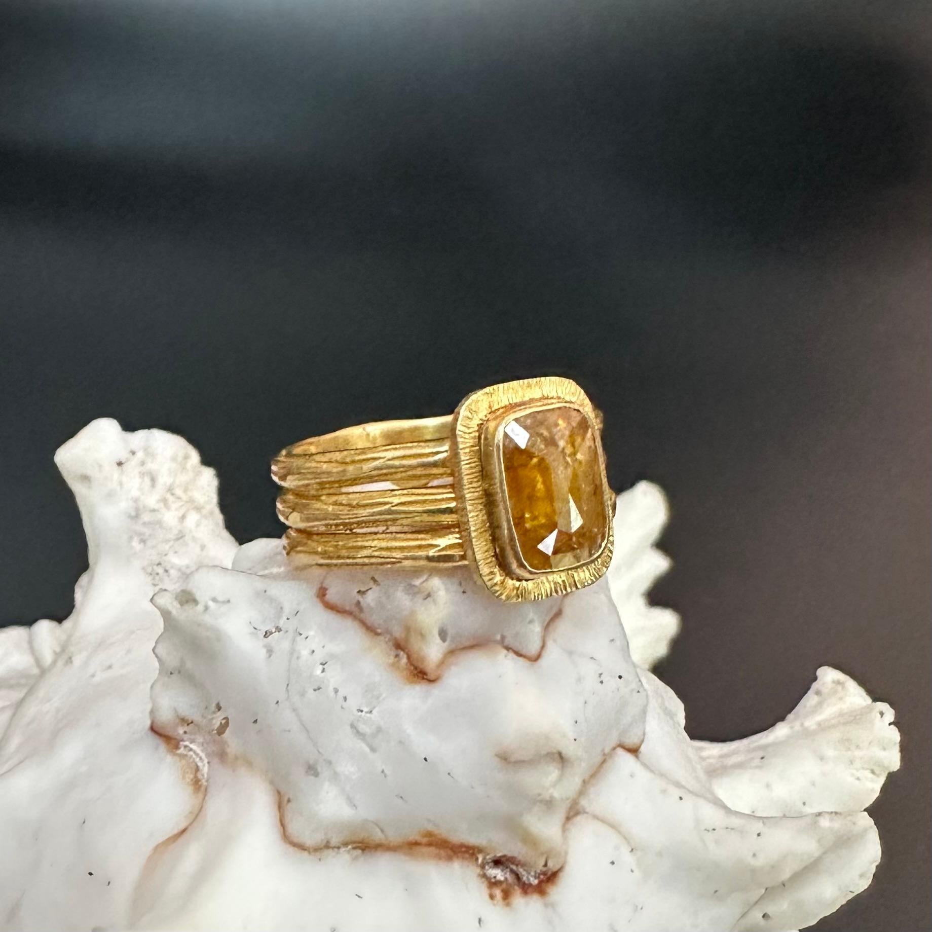 Steven Battelle 1.0 Carats Yellow Diamond 18K Gold Ring For Sale 5