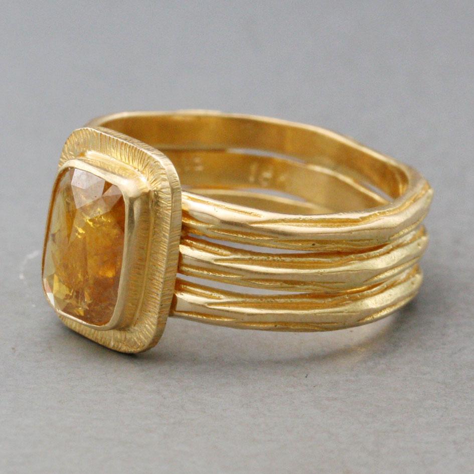 Contemporary Steven Battelle 1.0 Carats Yellow Diamond 18K Gold Ring For Sale
