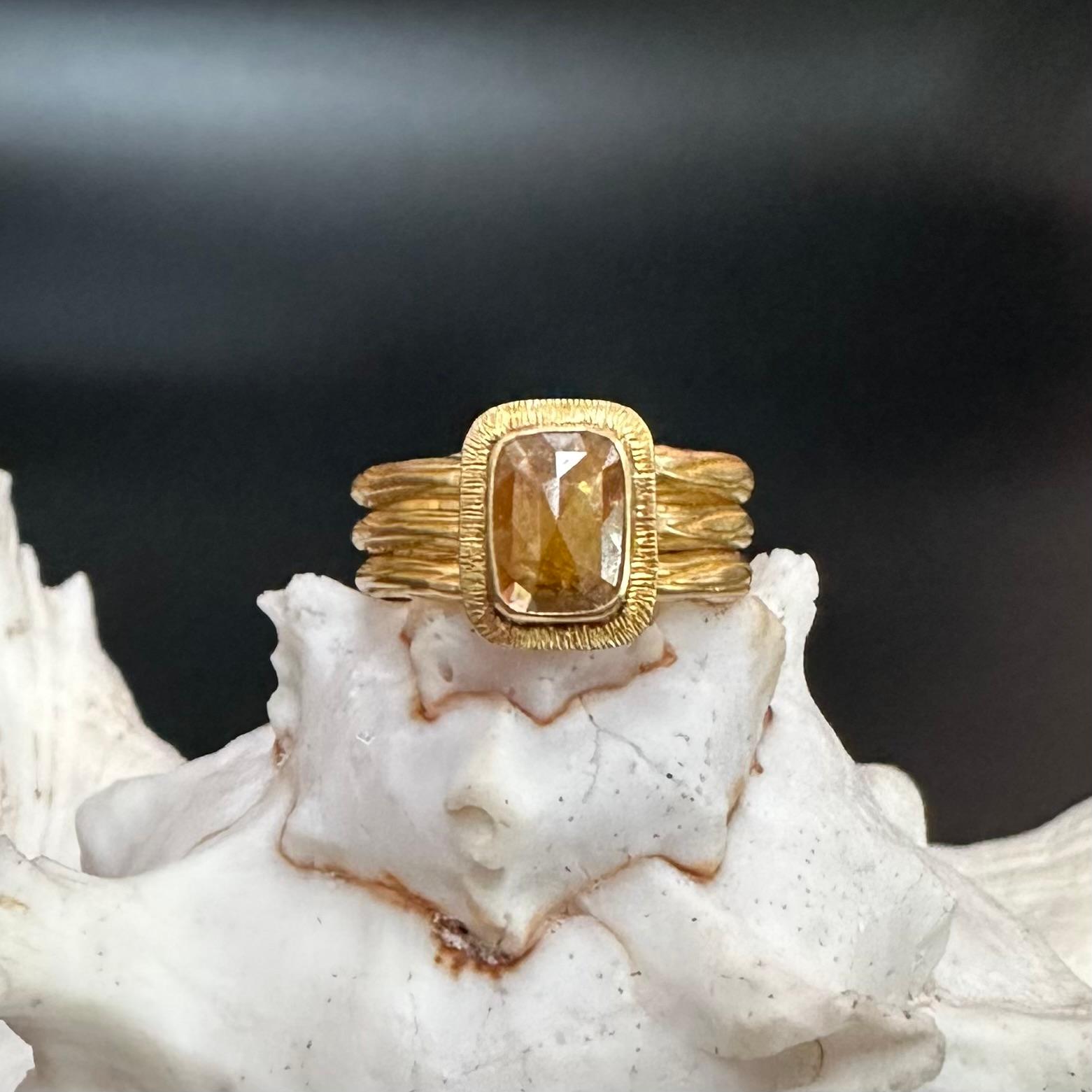 Steven Battelle 1.0 Carats Yellow Diamond 18K Gold Ring For Sale 2