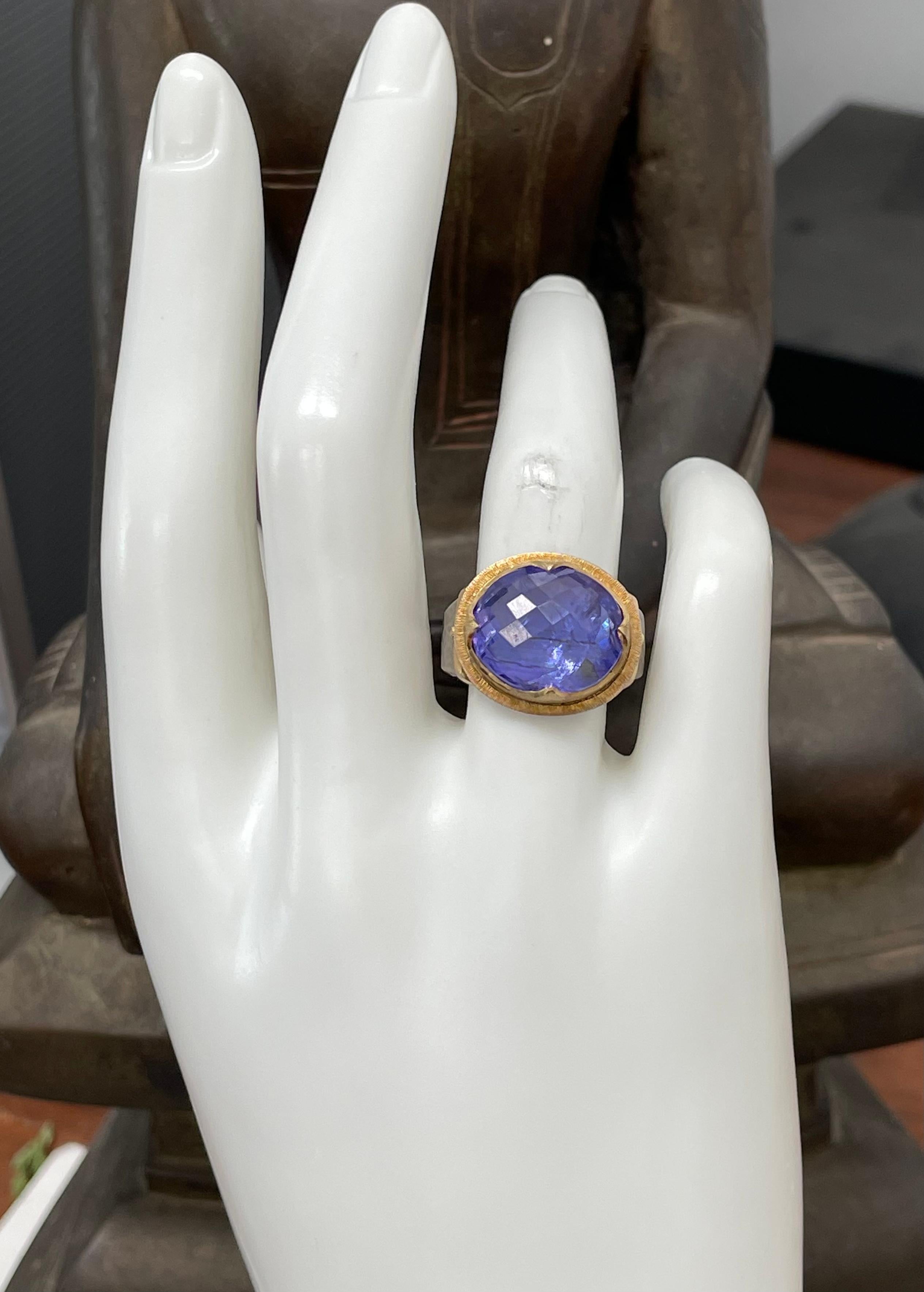 Women's or Men's Steven Battelle 10.1 Carats Tanzanite Silver and 18k Gold Ring For Sale