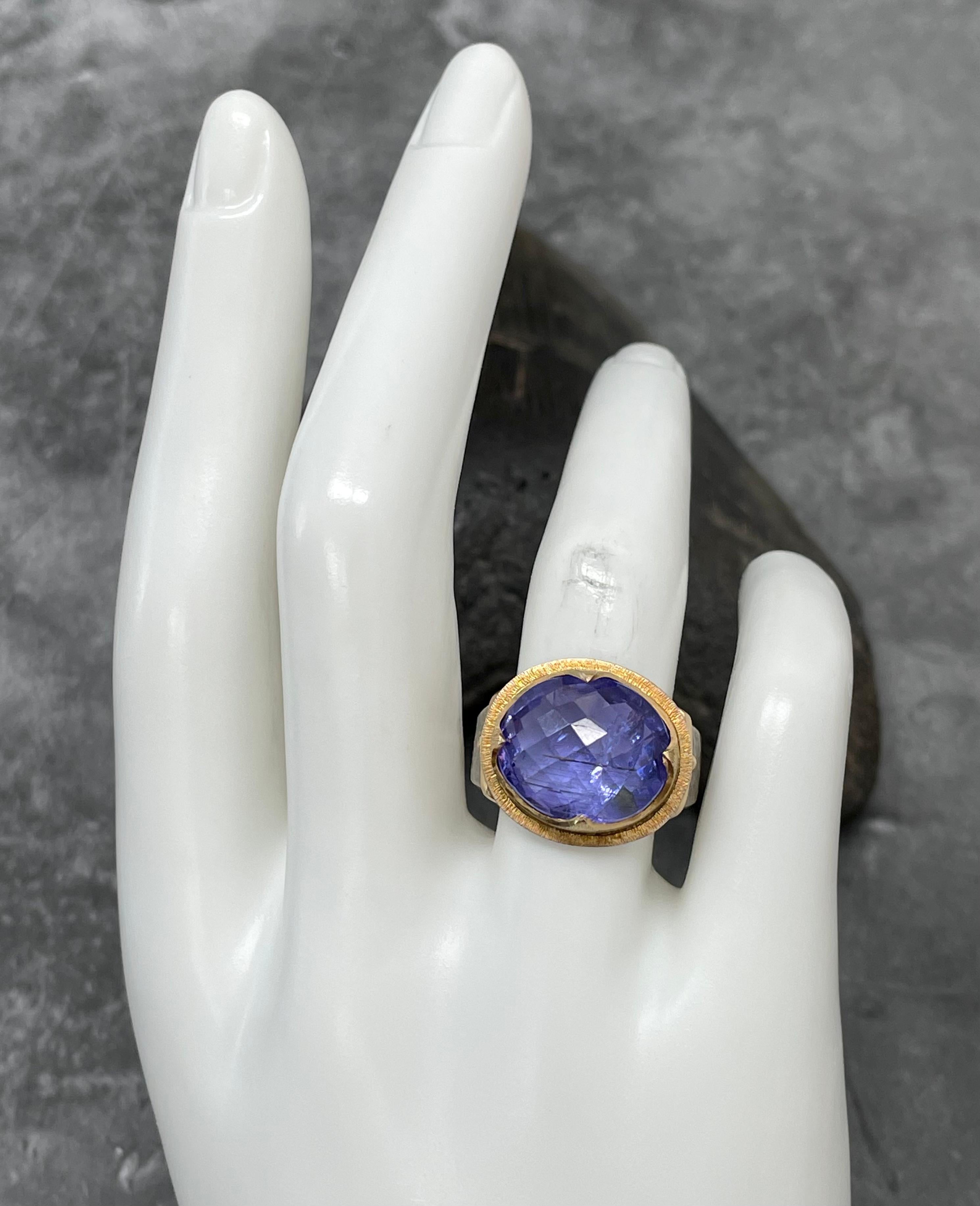 Steven Battelle 10.1 Carats Tanzanite Silver and 18k Gold Ring For Sale 2
