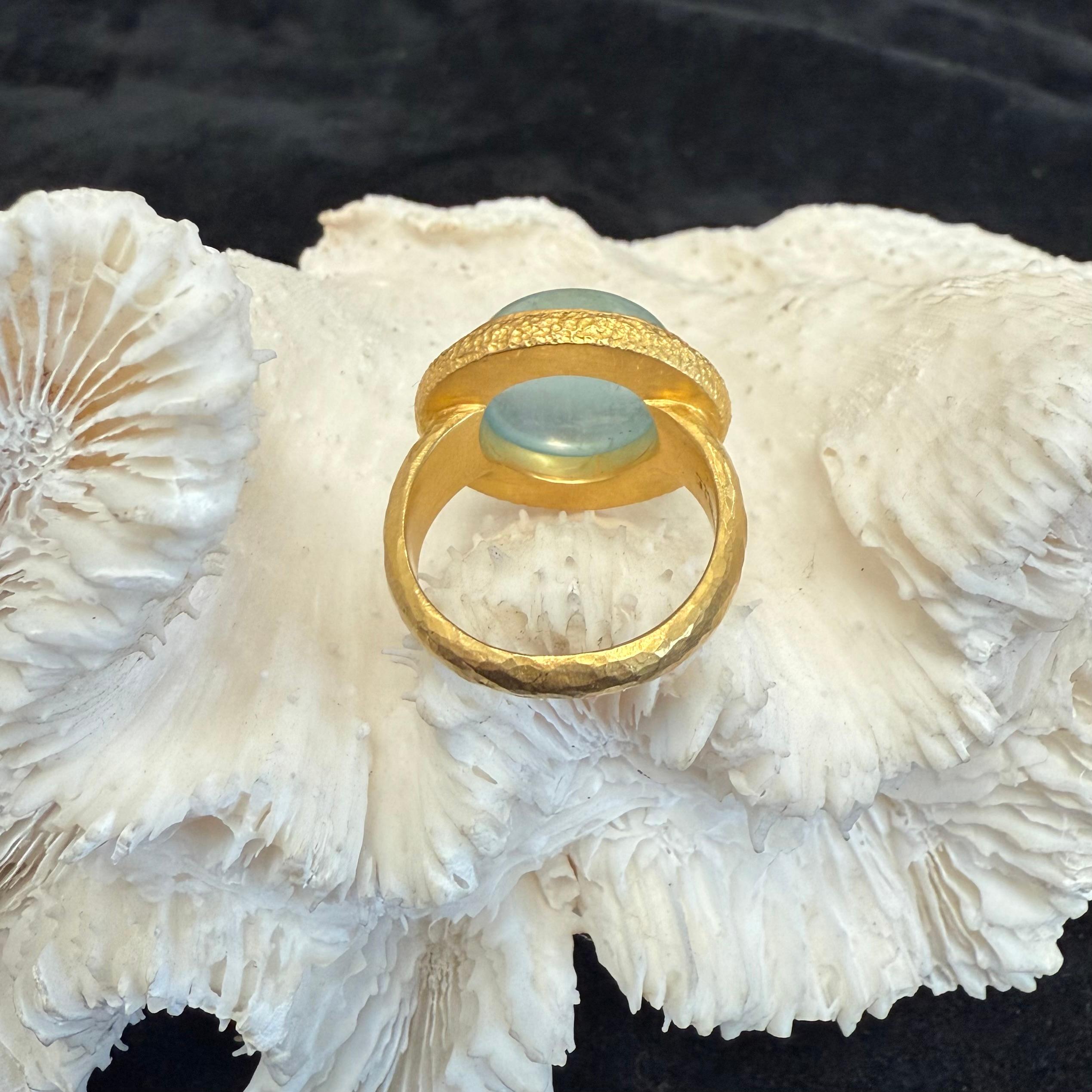 Bague en or 22K Steven Battelle Aigue-marine cabochon 10,4 carats Unisexe en vente