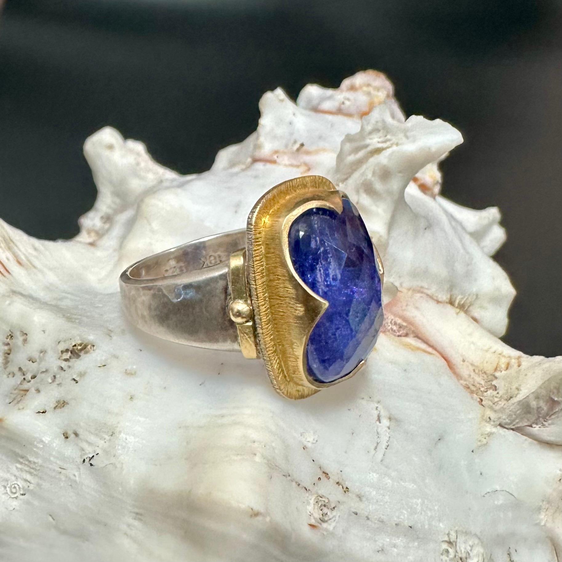 Steven Battelle, bague en or 18 carats avec tanzanite de 10,7 carats en vente 2