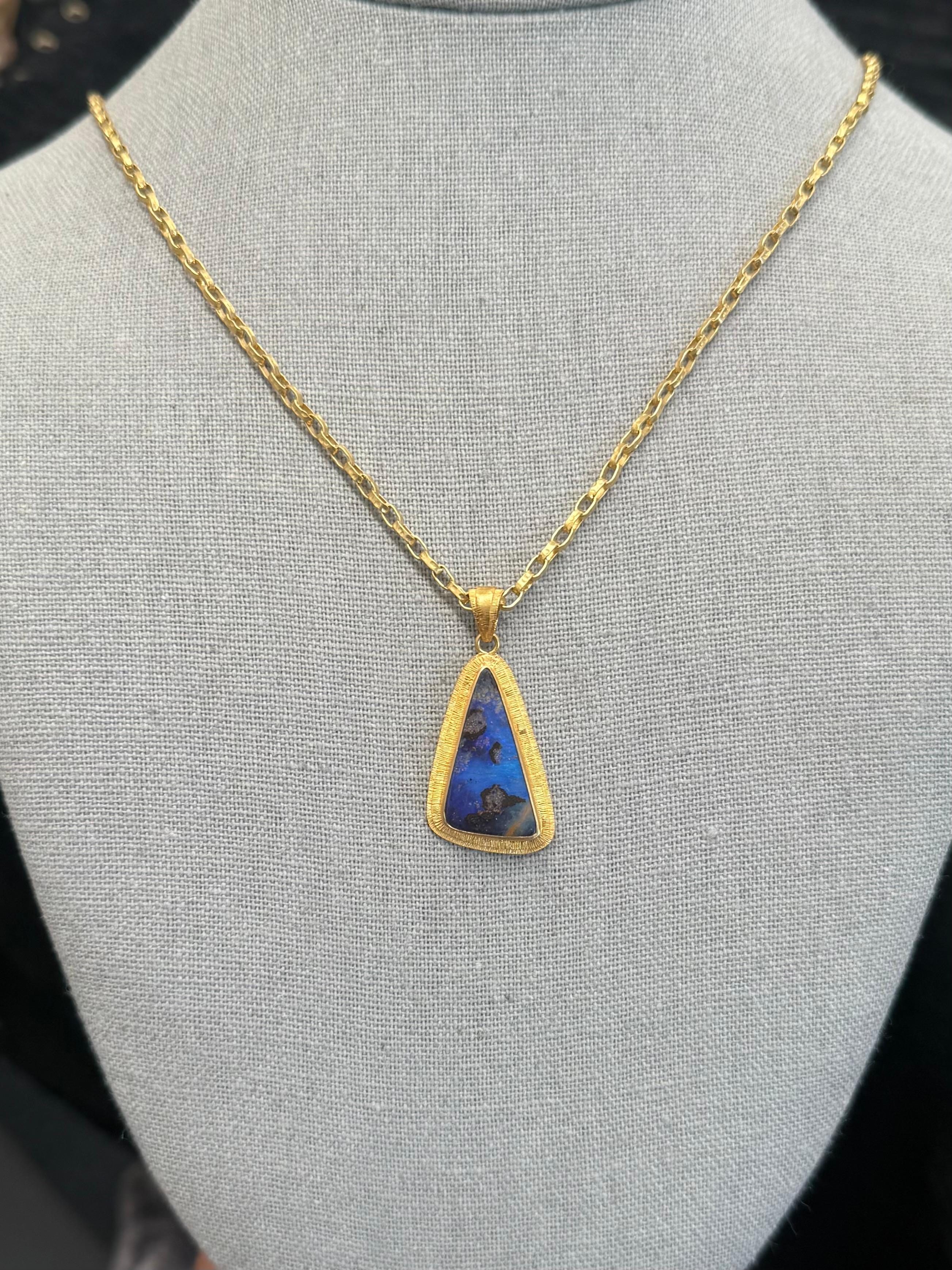 Mixed Cut Steven Battelle 10.9 Carats Australian Boulder Opal 18K Gołd Pendant For Sale