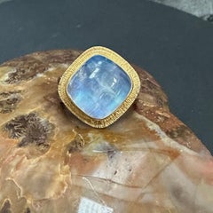 Steven Battelle 11.4 Carats Rainbow Moonstone 18K Gold/Oxidized Silver Ring
