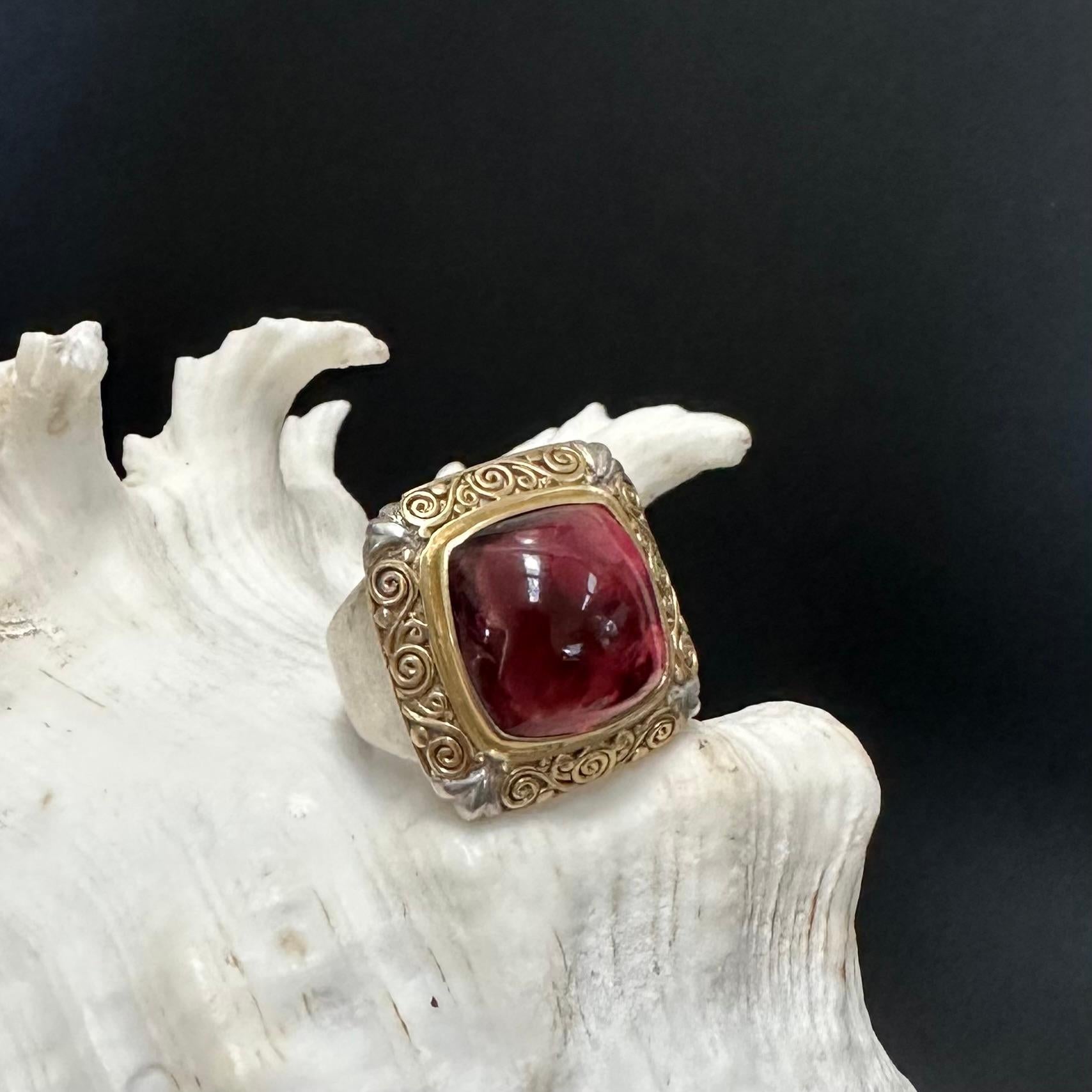 Women's or Men's Steven Battelle 11.7 Carats Cabochon Pink Tourmaline Sterling 18K Gold Ring For Sale