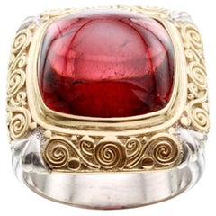 Steven Battelle Anillo de oro de 18 quilates con turmalina rosa en cabujón de 11,7 quilates