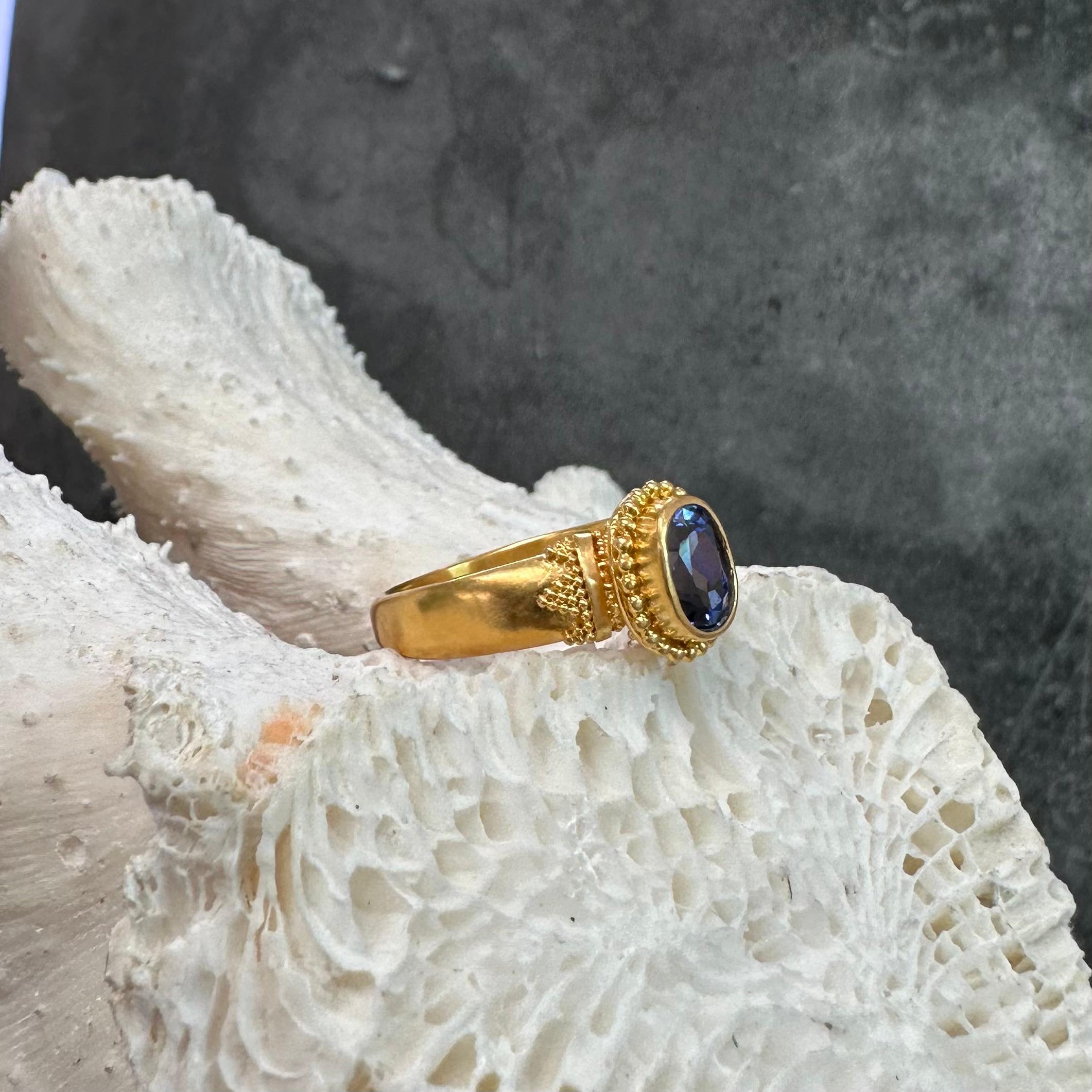Steven Battelle 1.2 Carats Blue Sapphire 22K Gold Ring  For Sale 6