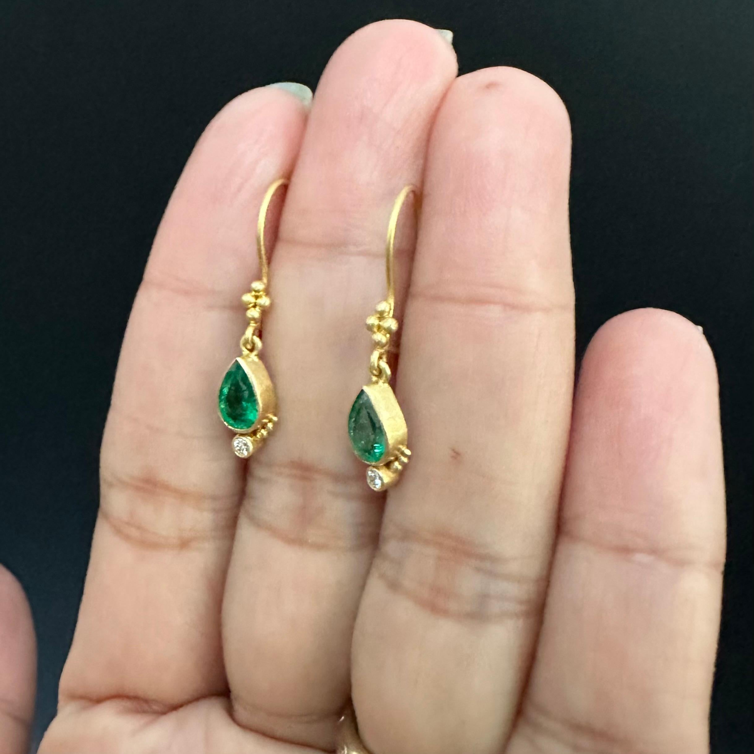 Steven Battelle 1.2 Carats Emerald Diamond 18k Gold Wire Earrings For Sale 6