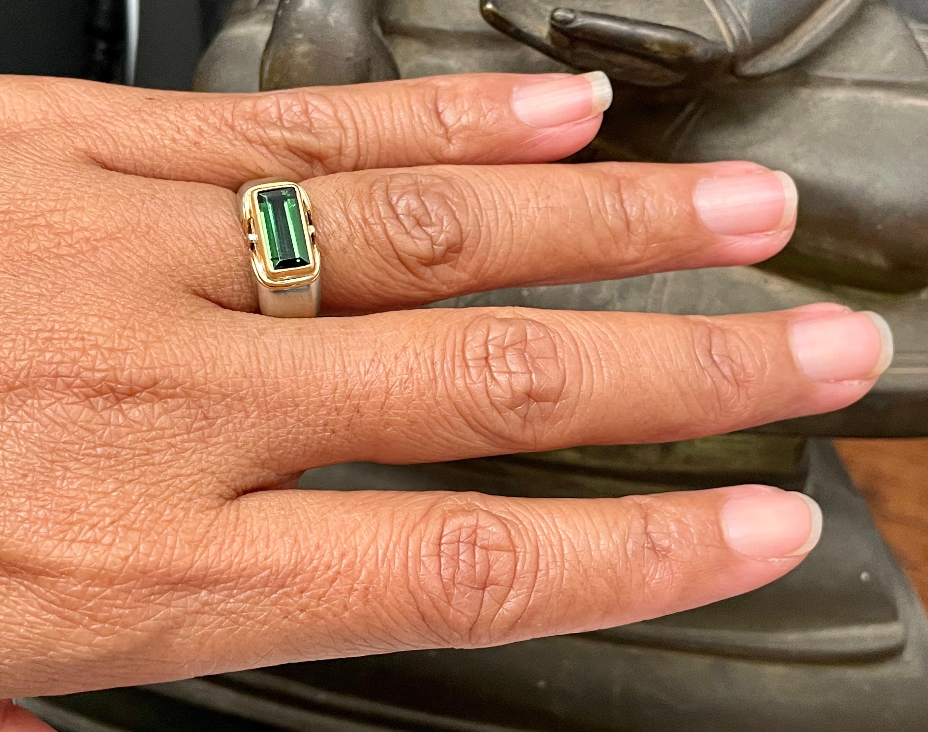 Taille émeraude Steven Battelle 1.2 Carats Green Tourmaline 18K Yellow 14K White Gold Ring en vente