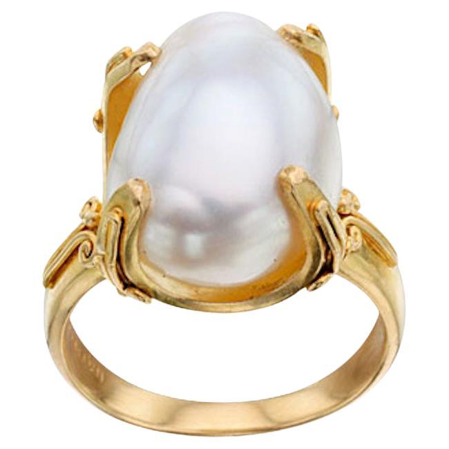 Steven Battelle 12.0 Carats Keshi Pearl 18K Gold Ring For Sale
