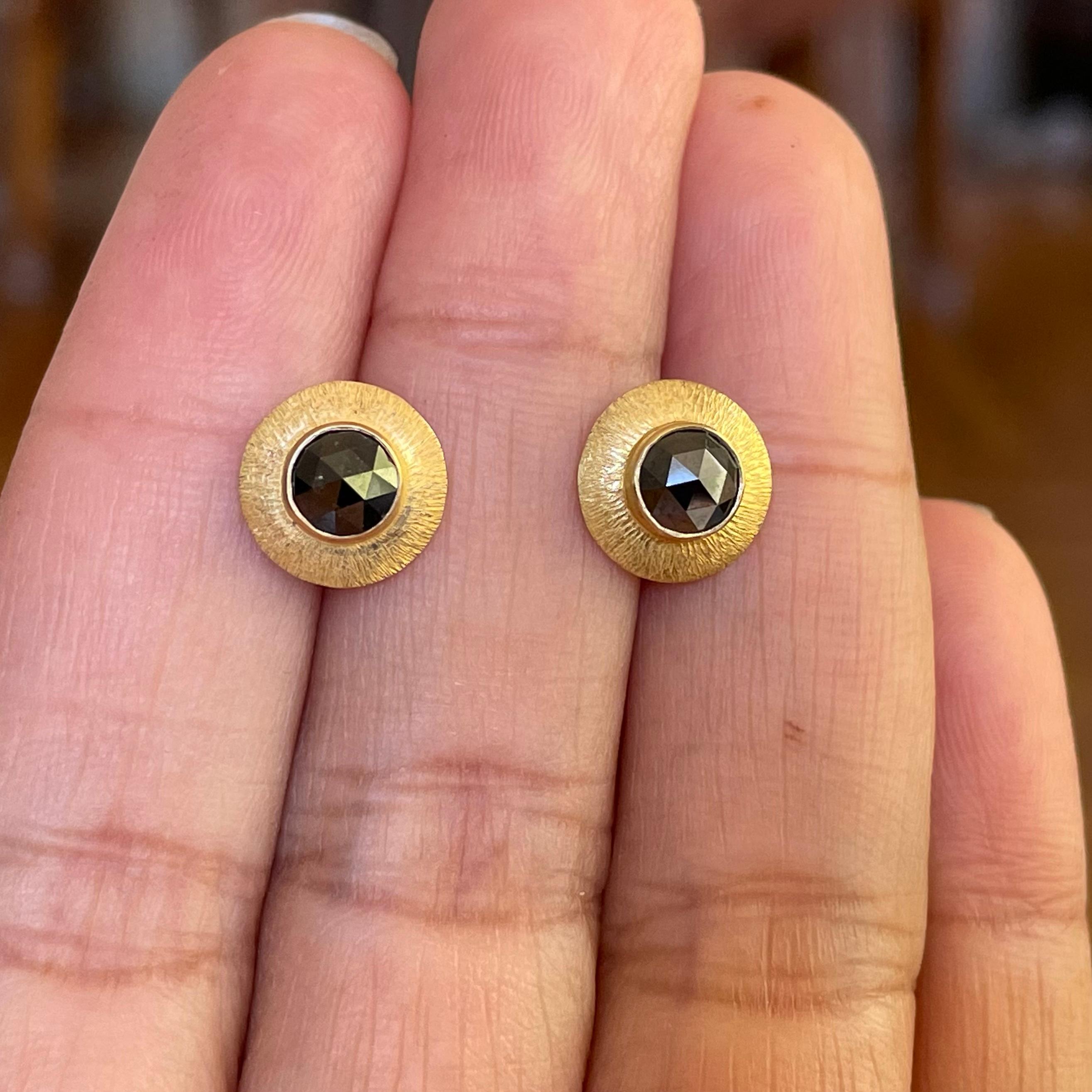 Steven Battelle 1.3 Carats Black Diamond 18K Gold Stud Earrings In New Condition In Soquel, CA
